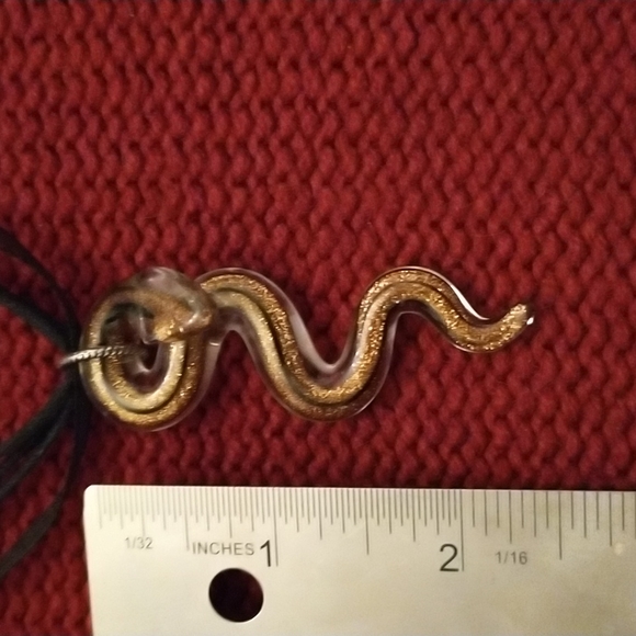 🐍 Handmade glass gold speckled snake pendant on a pretty ribbon neck… - Picture 4 of 4